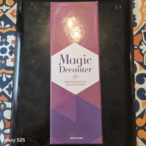 Wine Aerator Magic Decanter by Traveling Vineyard with Base With Box